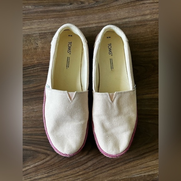 Toms Valencia Platform Espadrille - Dusty Peach
Metallic Linen - Size 10w - Picture 5 of 6